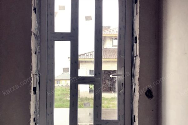 Двері вхідні пластикові