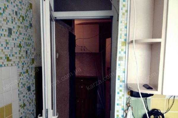 Двері міжкімнатні з фрамугою