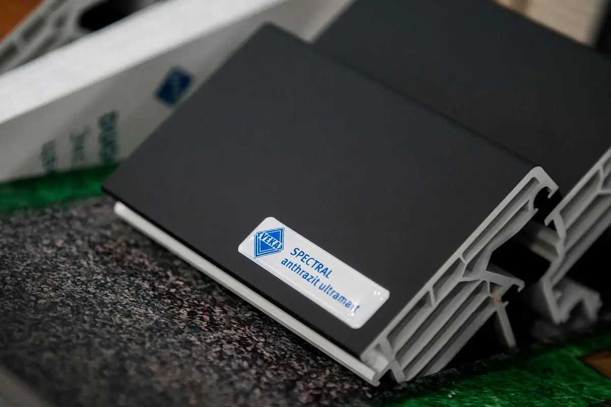 Veka Spectral anthrazit